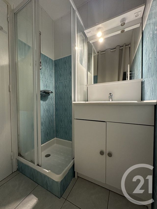 Appartement F2 à vendre - 2 pièces - 28.11 m2 - ROYAN - 17 - POITOU-CHARENTES - Century 21 Grand Large