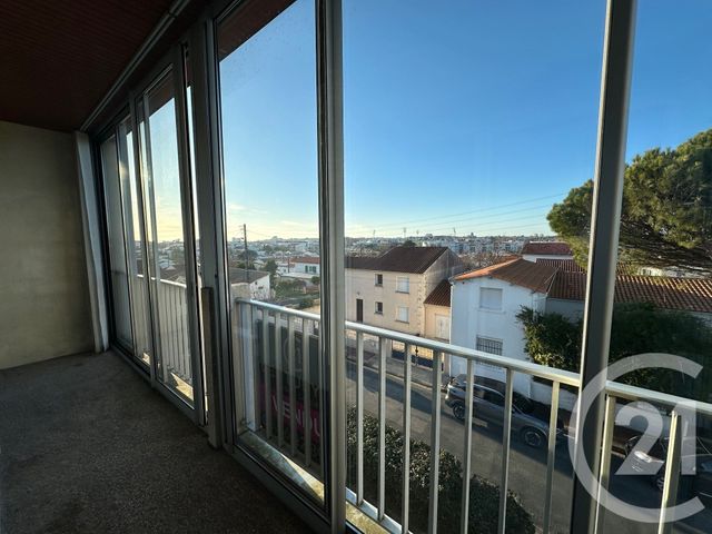 Appartement F2 à vendre - 2 pièces - 28.11 m2 - ROYAN - 17 - POITOU-CHARENTES - Century 21 Grand Large