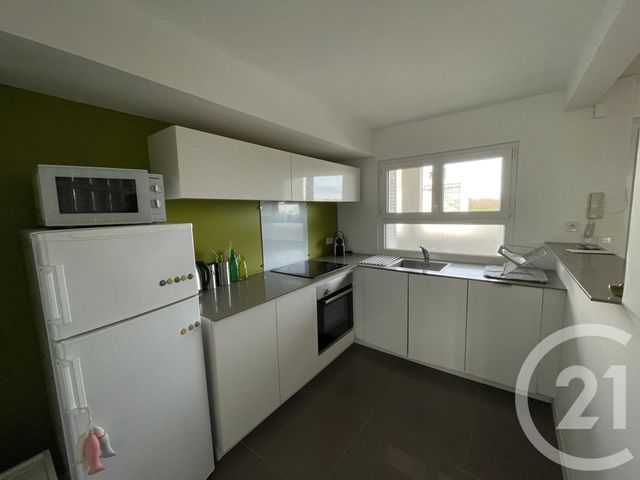 Appartement T3 à vendre - 3 pièces - 76.51 m2 - ROYAN - 17 - POITOU-CHARENTES - Century 21 Grand Large