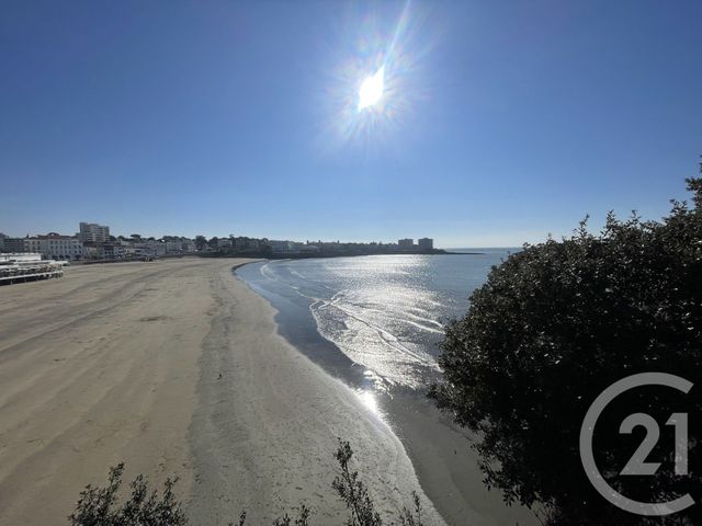 Appartement F2 à vendre - 2 pièces - 51.34 m2 - VAUX SUR MER - 17 - POITOU-CHARENTES - Century 21 Grand Large