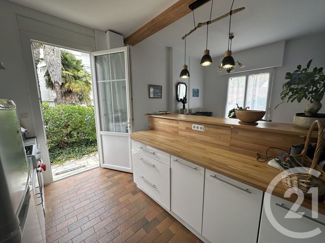 Afficher la photo en grand maison à vendre - 4 pièces - 64.95 m2 - ROYAN - 17 - POITOU-CHARENTES - Century 21 Grand Large