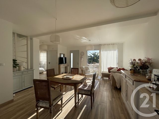 maison à vendre - 4 pièces - 85.45 m2 - MESCHERS SUR GIRONDE - 17 - POITOU-CHARENTES - Century 21 Grand Large