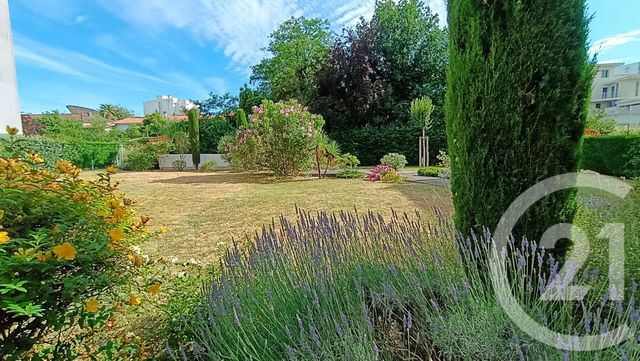 Appartement F2 à louer - 2 pièces - 41.81 m2 - ROYAN - 17 - POITOU-CHARENTES - Century 21 Grand Large