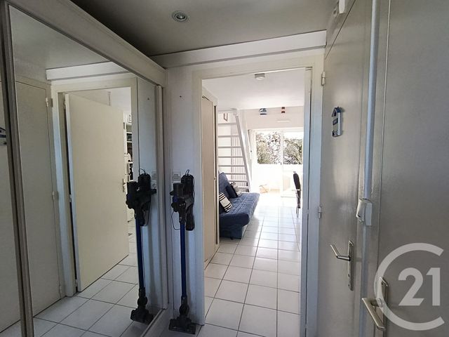 Appartement F1 à louer - 1 pièce - 23.84 m2 - ROYAN - 17 - POITOU-CHARENTES - Century 21 Grand Large