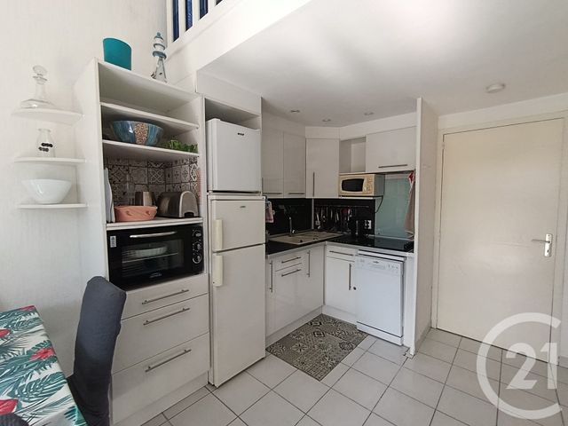 Appartement F1 à louer - 1 pièce - 23.84 m2 - ROYAN - 17 - POITOU-CHARENTES - Century 21 Grand Large