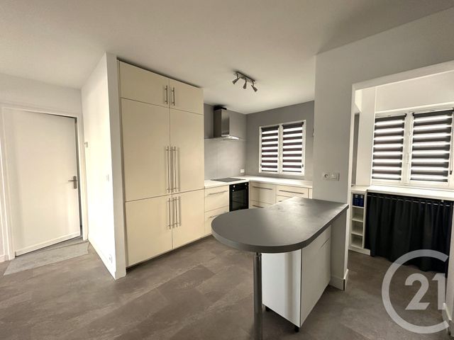 Appartement F5 à vendre - 5 pièces - 93.86 m2 - ROYAN - 17 - POITOU-CHARENTES - Century 21 Grand Large