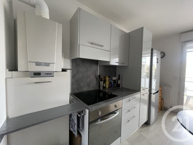 Appartement F2 à vendre - 2 pièces - 40.7 m2 - ROYAN - 17 - POITOU-CHARENTES - Century 21 Grand Large