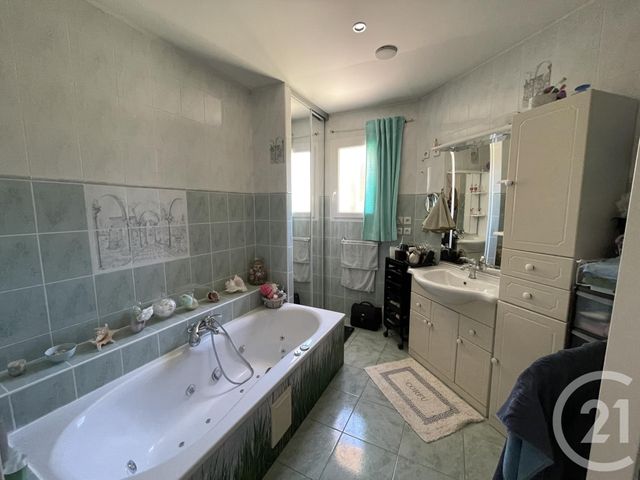 maison à vendre - 8 pièces - 158.69 m2 - MESCHERS SUR GIRONDE - 17 - POITOU-CHARENTES - Century 21 Grand Large