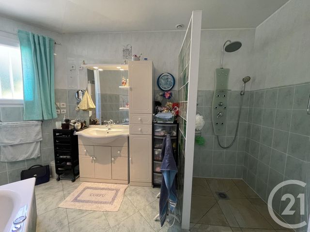 maison à vendre - 8 pièces - 158.69 m2 - MESCHERS SUR GIRONDE - 17 - POITOU-CHARENTES - Century 21 Grand Large