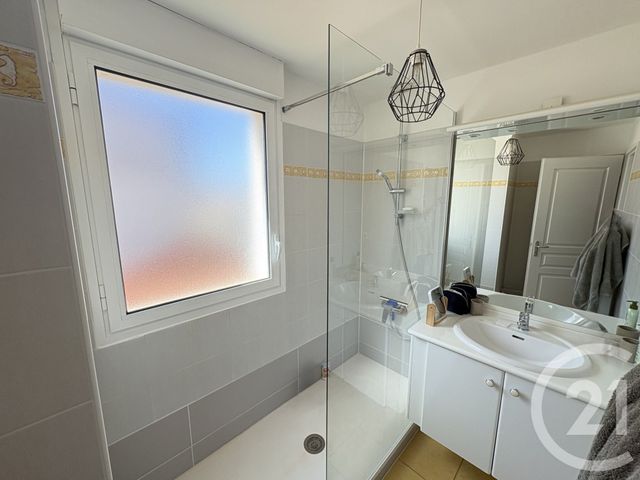 Appartement F3 à vendre - 3 pièces - 47.02 m2 - ROYAN - 17 - POITOU-CHARENTES - Century 21 Grand Large