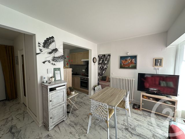 Appartement F3 à vendre - 3 pièces - 46.28 m2 - ROYAN - 17 - POITOU-CHARENTES - Century 21 Grand Large