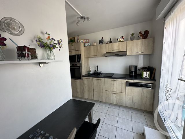 Appartement F3 à vendre - 3 pièces - 85.69 m2 - ROYAN - 17 - POITOU-CHARENTES - Century 21 Grand Large