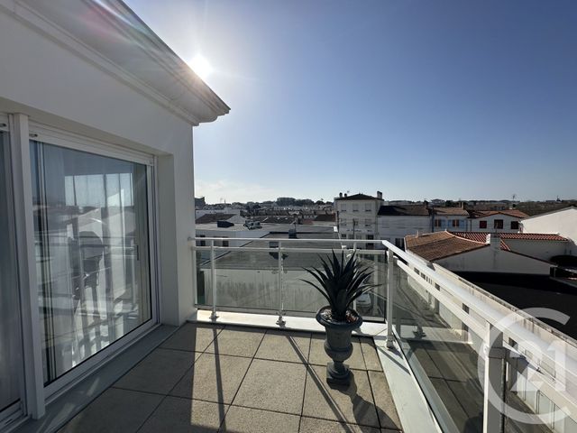 Appartement F3 à vendre - 3 pièces - 85.69 m2 - ROYAN - 17 - POITOU-CHARENTES - Century 21 Grand Large