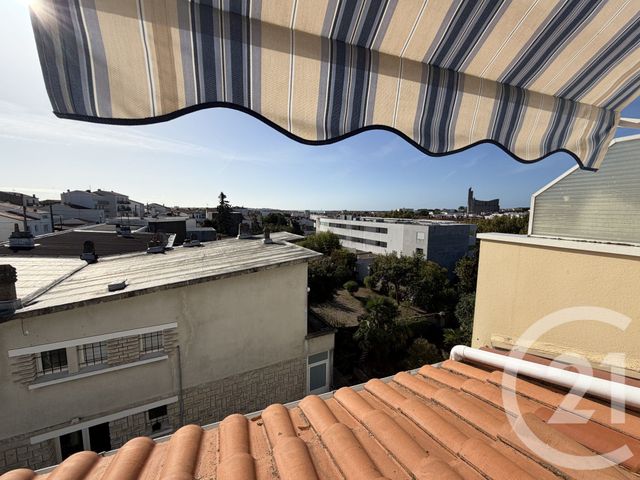 Appartement T4 à vendre - 4 pièces - 66.63 m2 - ROYAN - 17 - POITOU-CHARENTES - Century 21 Grand Large