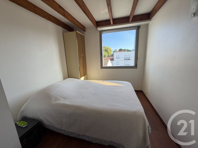 Appartement T4 à vendre - 4 pièces - 66.63 m2 - ROYAN - 17 - POITOU-CHARENTES - Century 21 Grand Large