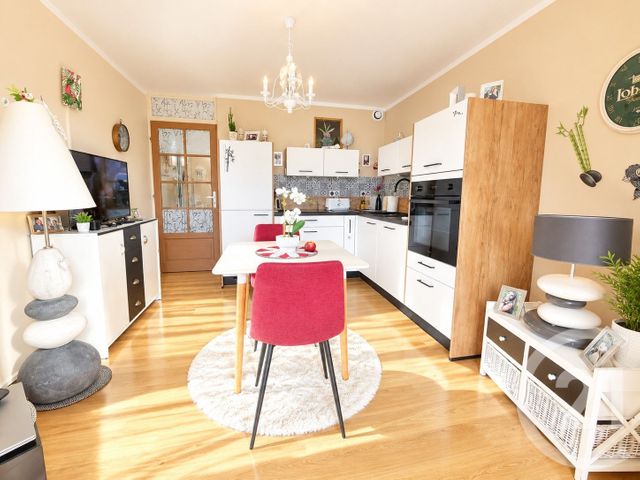 Appartement F1 bis à vendre - 2 pièces - 29.96 m2 - ST GEORGES DE DIDONNE - 17 - POITOU-CHARENTES - Century 21 Grand Large