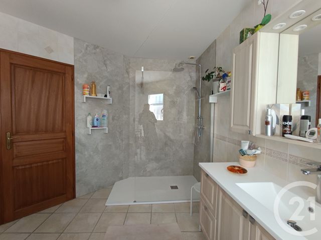 maison à vendre - 6 pièces - 159.73 m2 - STE GEMME - 17 - POITOU-CHARENTES - Century 21 Grand Large