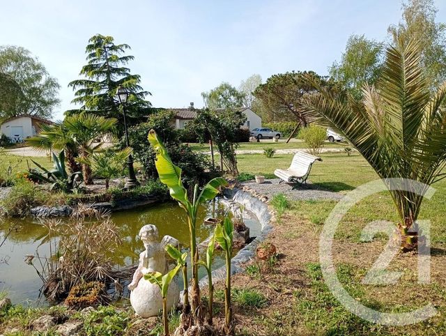 maison à vendre - 6 pièces - 159.73 m2 - STE GEMME - 17 - POITOU-CHARENTES - Century 21 Grand Large