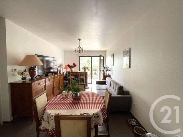 Appartement T2 à louer - 2 pièces - 42.77 m2 - ROYAN - 17 - POITOU-CHARENTES - Century 21 Grand Large