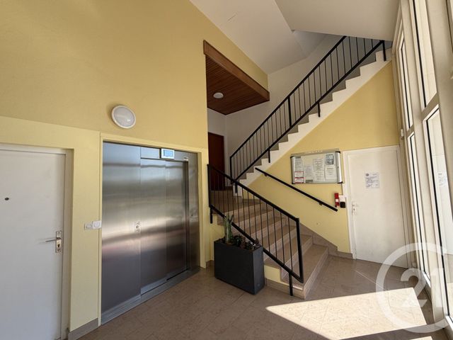 Appartement F3 à vendre - 3 pièces - 60.84 m2 - ROYAN - 17 - POITOU-CHARENTES - Century 21 Grand Large