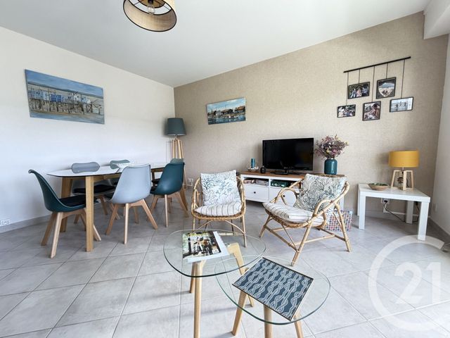 Appartement F3 à vendre - 3 pièces - 60.84 m2 - ROYAN - 17 - POITOU-CHARENTES - Century 21 Grand Large