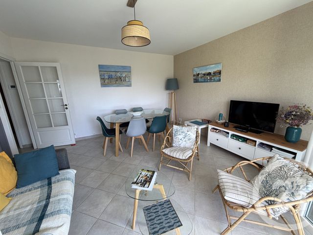 Appartement F3 à vendre - 3 pièces - 60.84 m2 - ROYAN - 17 - POITOU-CHARENTES - Century 21 Grand Large