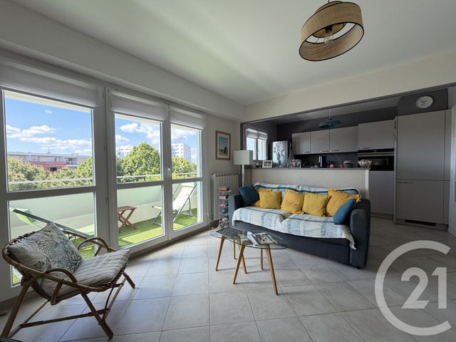 Appartement F3 à vendre - 3 pièces - 60.84 m2 - ROYAN - 17 - POITOU-CHARENTES - Century 21 Grand Large