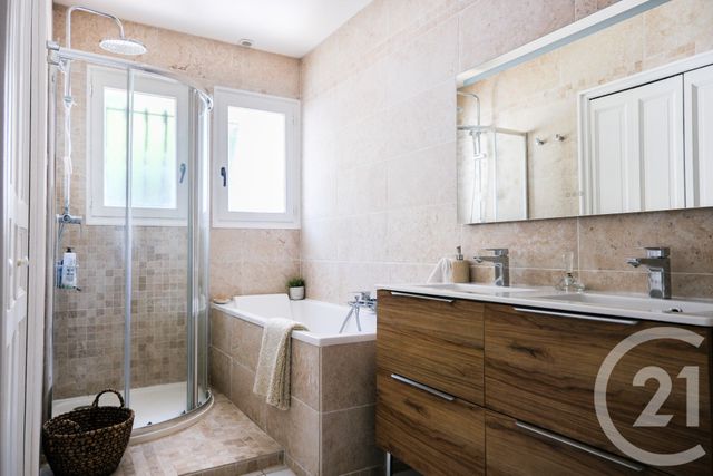 maison à vendre - 5 pièces - 153.5 m2 - ST AUGUSTIN - 17 - POITOU-CHARENTES - Century 21 Grand Large