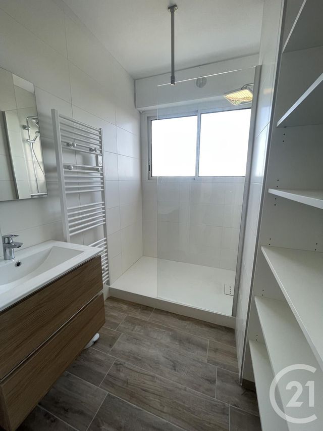 Appartement F3 à louer - 3 pièces - 63.49 m2 - ST GEORGES DE DIDONNE - 17 - POITOU-CHARENTES - Century 21 Grand Large