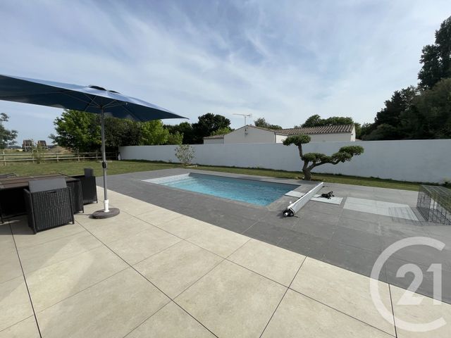 maison à vendre - 5 pièces - 146.56 m2 - BREUILLET - 17 - POITOU-CHARENTES - Century 21 Grand Large