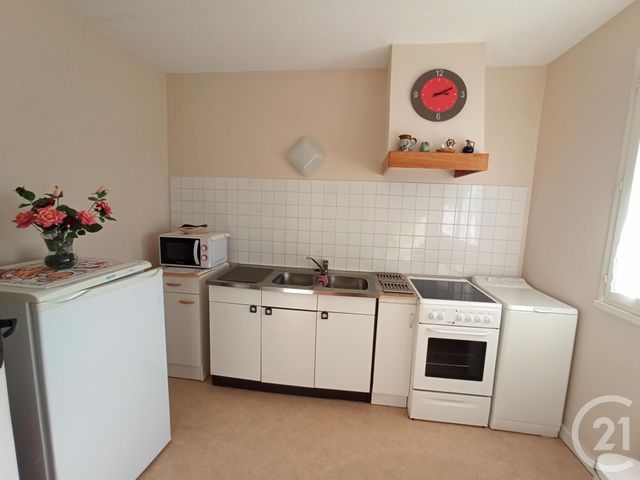 Appartement F2 à louer - 2 pièces - 47.41 m2 - ROYAN - 17 - POITOU-CHARENTES - Century 21 Grand Large