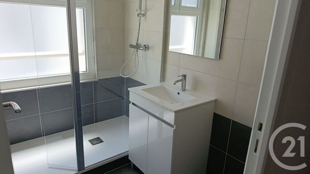 Appartement F3 à louer - 3 pièces - 66.73 m2 - ROYAN - 17 - POITOU-CHARENTES - Century 21 Grand Large