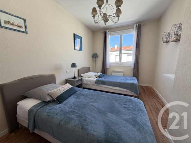 Appartement F3 à vendre - 3 pièces - 62.95 m2 - ROYAN - 17 - POITOU-CHARENTES - Century 21 Grand Large