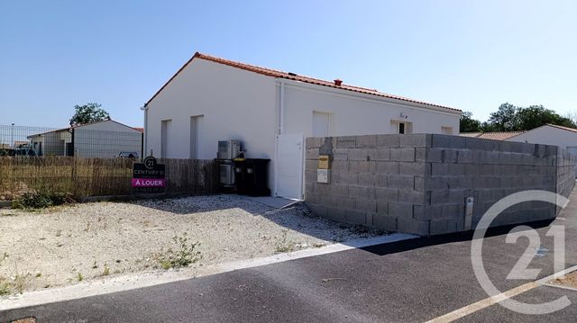 maison à louer - 3 pièces - 65.1 m2 - SEMUSSAC - 17 - POITOU-CHARENTES - Century 21 Grand Large