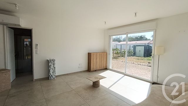maison à louer - 3 pièces - 65.1 m2 - SEMUSSAC - 17 - POITOU-CHARENTES - Century 21 Grand Large