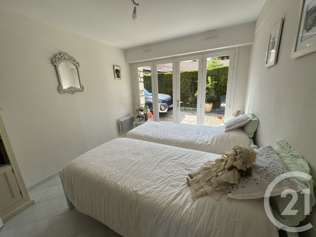 Appartement F5 à vendre - 5 pièces - 135.7 m2 - ROYAN - 17 - POITOU-CHARENTES - Century 21 Grand Large
