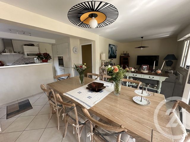 Appartement F5 à vendre - 5 pièces - 135.7 m2 - ROYAN - 17 - POITOU-CHARENTES - Century 21 Grand Large