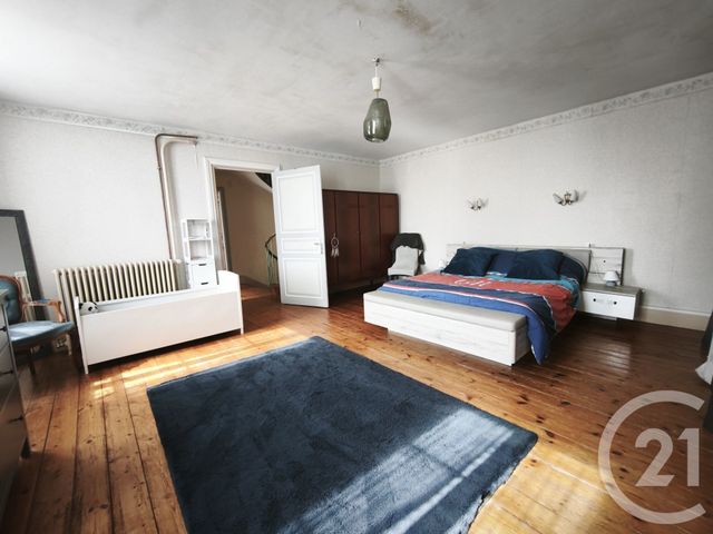 maison à vendre - 10 pièces - 324.7 m2 - ST ROMAIN DE BENET - 17 - POITOU-CHARENTES - Century 21 Grand Large