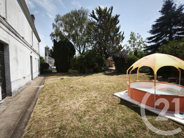 maison à vendre - 10 pièces - 324.7 m2 - ST ROMAIN DE BENET - 17 - POITOU-CHARENTES - Century 21 Grand Large