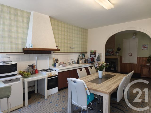 maison à vendre - 10 pièces - 324.7 m2 - ST ROMAIN DE BENET - 17 - POITOU-CHARENTES - Century 21 Grand Large