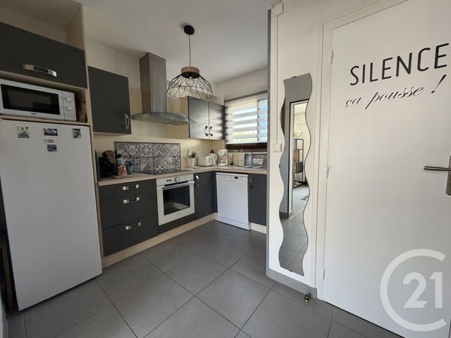 Appartement F3 à vendre - 3 pièces - 55.83 m2 - ROYAN - 17 - POITOU-CHARENTES - Century 21 Grand Large