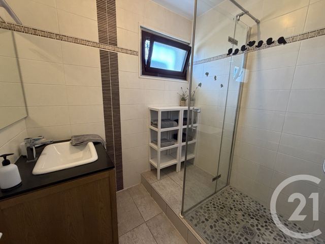 Appartement F3 à vendre - 3 pièces - 55.83 m2 - ROYAN - 17 - POITOU-CHARENTES - Century 21 Grand Large