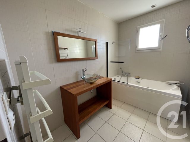 maison à louer - 5 pièces - 110.6 m2 - ROYAN - 17 - POITOU-CHARENTES - Century 21 Grand Large