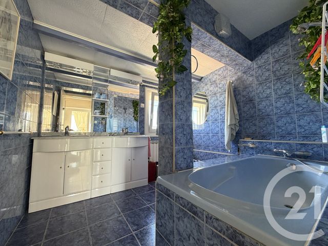 Appartement F4 à vendre - 4 pièces - 79.46 m2 - ROYAN - 17 - POITOU-CHARENTES - Century 21 Grand Large