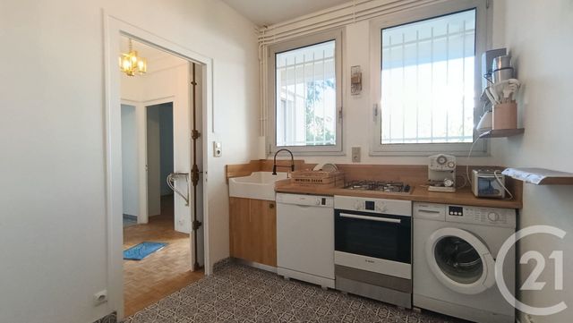 Appartement F3 à louer - 3 pièces - 78.13 m2 - ROYAN - 17 - POITOU-CHARENTES - Century 21 Grand Large