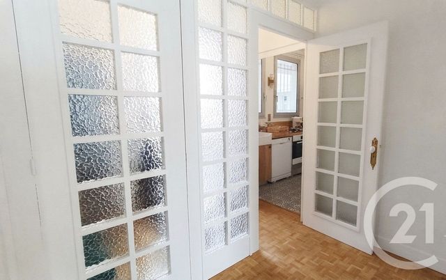 Appartement F3 à louer - 3 pièces - 78.13 m2 - ROYAN - 17 - POITOU-CHARENTES - Century 21 Grand Large