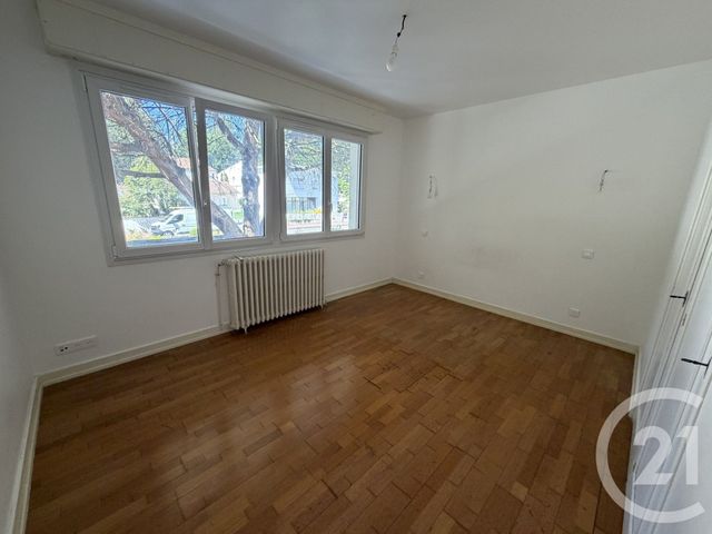 Appartement F5 à louer - 5 pièces - 129.2 m2 - ROYAN - 17 - POITOU-CHARENTES - Century 21 Grand Large