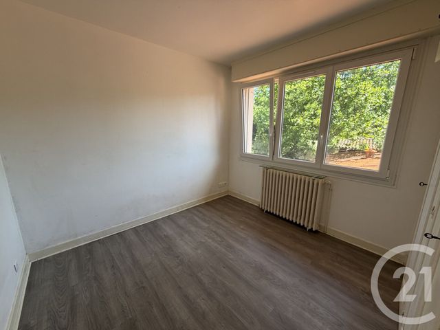 Appartement F5 à louer - 5 pièces - 129.2 m2 - ROYAN - 17 - POITOU-CHARENTES - Century 21 Grand Large