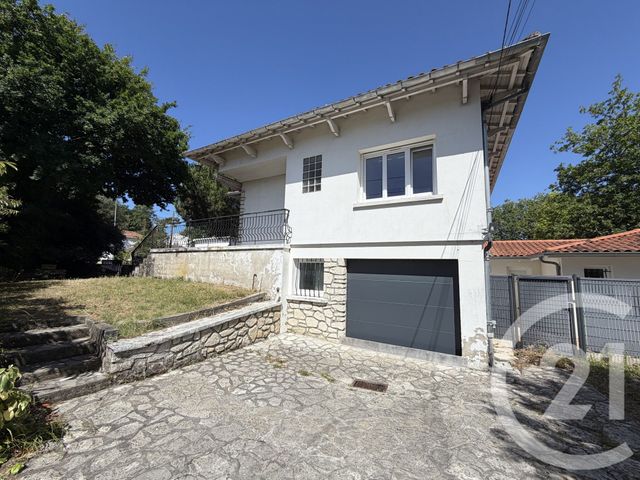 Appartement F5 à louer - 5 pièces - 129.2 m2 - ROYAN - 17 - POITOU-CHARENTES - Century 21 Grand Large