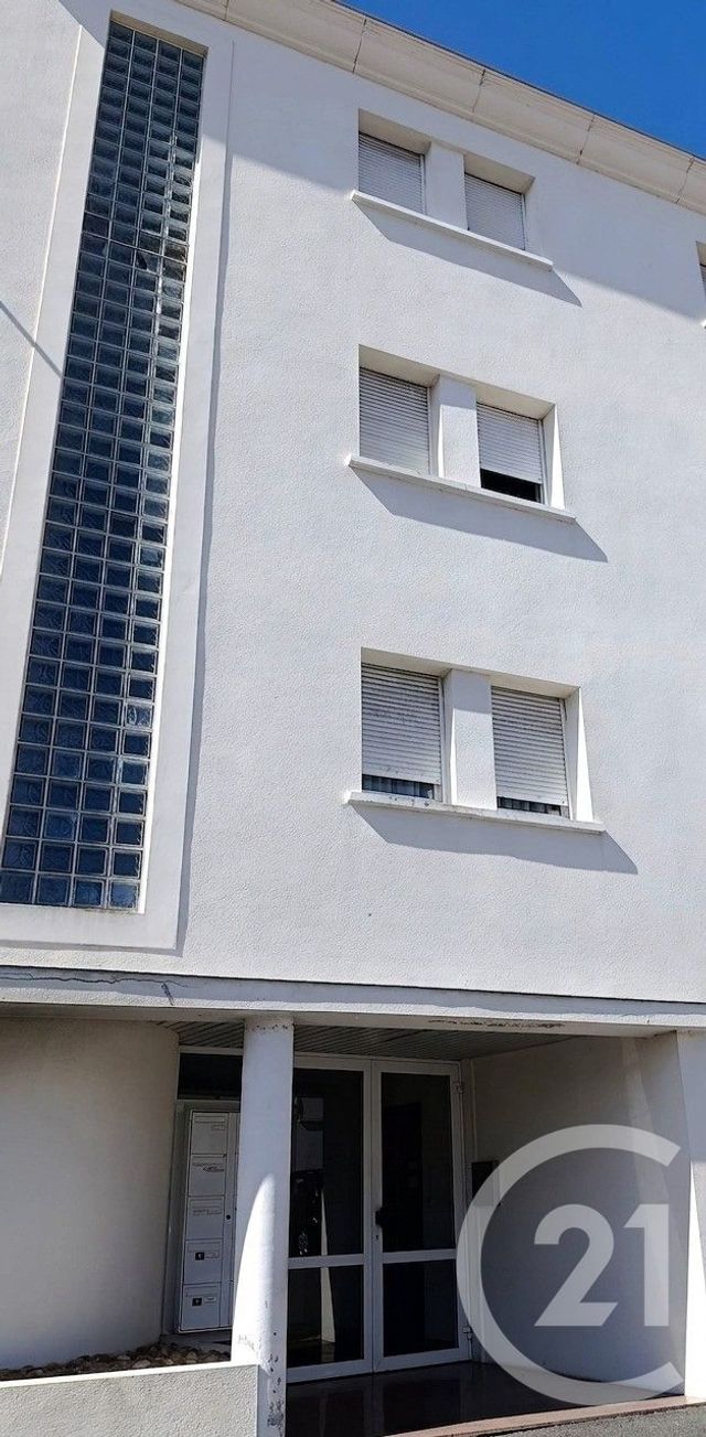 Appartement à louer - 2 pièces - 54.53 m2 - ROYAN - 17 - POITOU-CHARENTES - Century 21 Grand Large